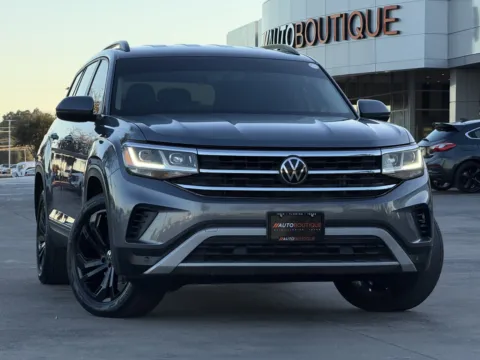 Photos of 2023 Volkswagen Atlas 3.6L V6 SE w Technology for sale in Alvin, TX at Auto Boutique Texas