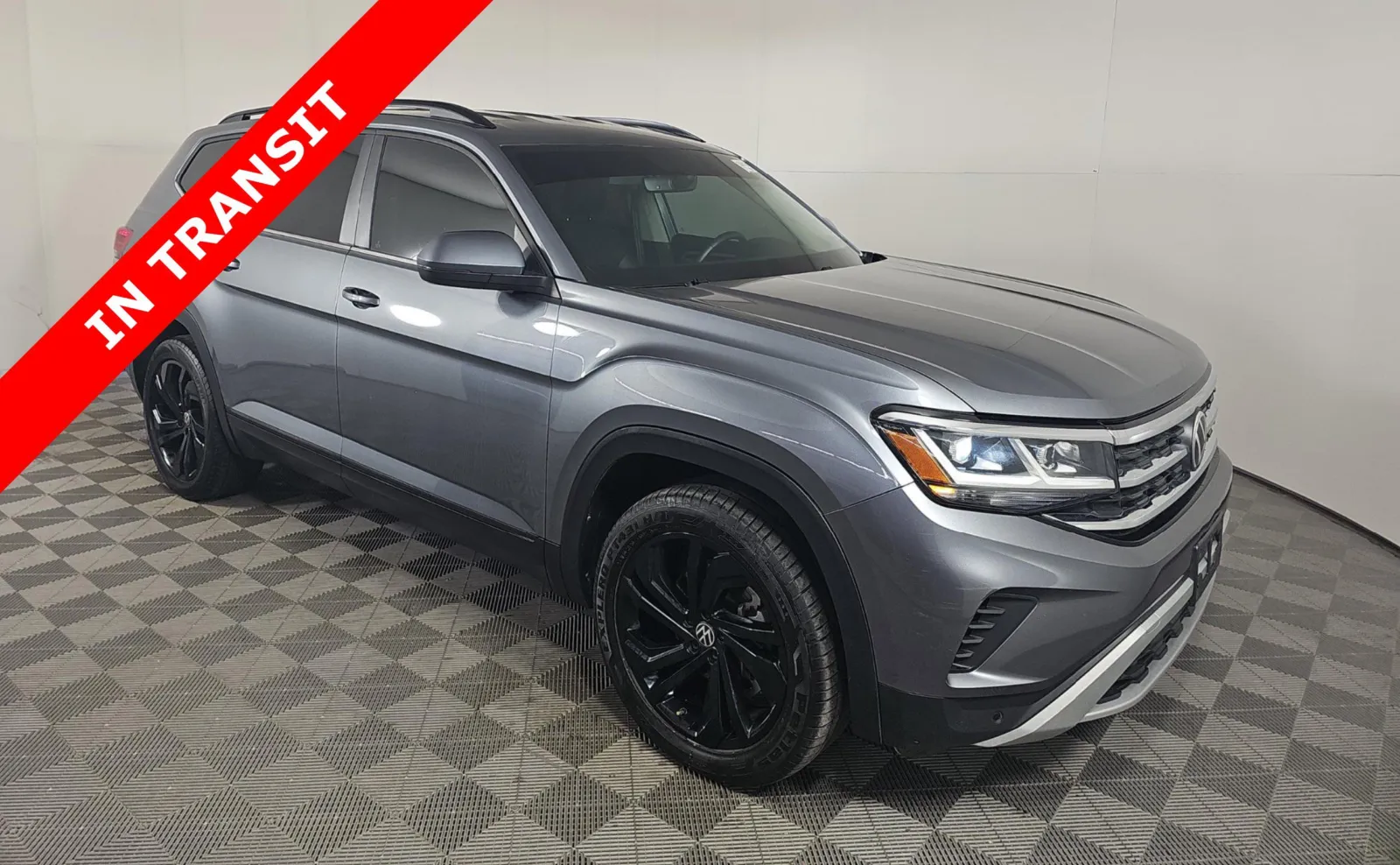 Gray 2023 Volkswagen Atlas 3.6L V6 SE w Technology for sale in Alvin, TX