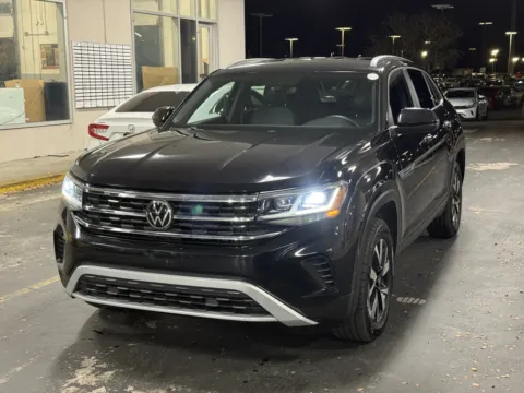 More photos of 2023 Volkswagen Atlas Cross Sport 2.0T SE at Auto Boutique Texas, TX