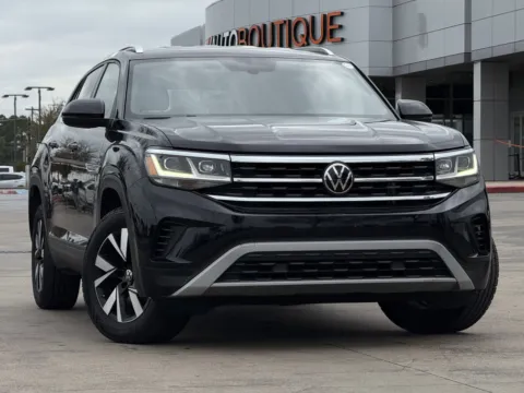 Photos of 2023 Volkswagen Atlas Cross Sport 2.0T SE for sale in Alvin, TX at Auto Boutique Texas