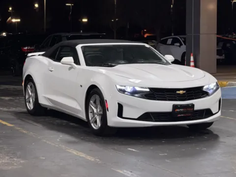 White 2023 Chevrolet Camaro 1LT for sale in Alvin, TX