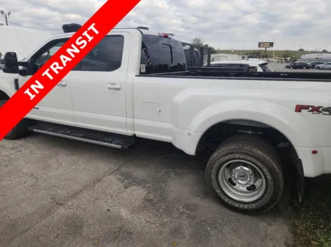 More photos of 2020 Ford Super Duty F-350 DRW LARIAT at Auto Boutique Texas, TX