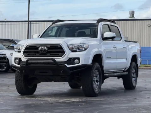 Another view of 2018 Toyota Tacoma SR5 for sale in Alvin, TX at Auto Boutique Texas