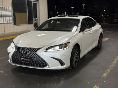 More photos of 2023 Lexus ES 300h at Auto Boutique Texas, TX
