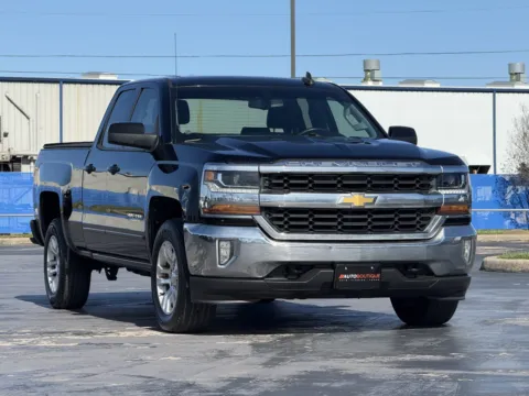 Photos of 2018 Chevrolet Silverado 1500 LT for sale in Alvin, TX at Auto Boutique Texas