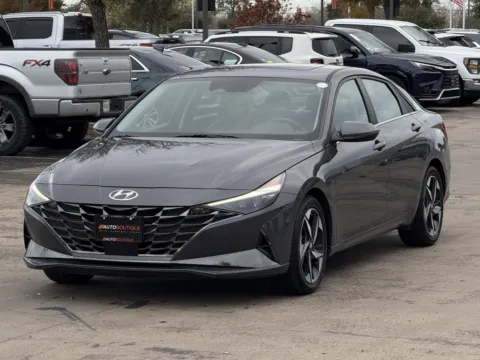 More photos of 2023 Hyundai Elantra Limited at Auto Boutique Texas, TX