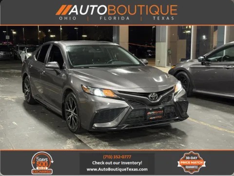 Gray 2023 Toyota Camry SE for sale in Alvin, TX