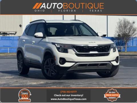 White 2023 Kia Seltos S for sale in Alvin, TX