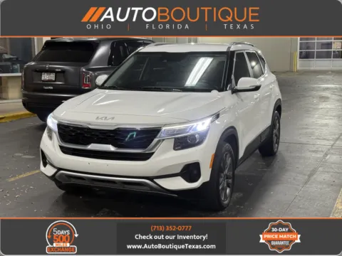 White 2023 Kia Seltos S for sale in Alvin, TX