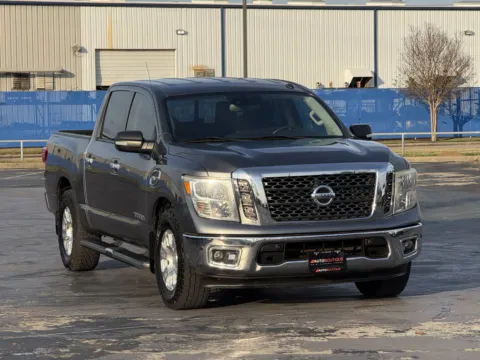 Photos of 2017 Nissan Titan SV for sale in Alvin, TX at Auto Boutique Texas