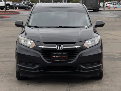 More photos of 2018 Honda HR-V LX at Auto Boutique Texas, TX