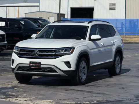 More photos of 2021 Volkswagen Atlas 3.6L V6 SE w Technology at Auto Boutique Texas, TX