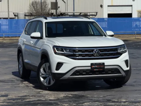 Another view of 2021 Volkswagen Atlas 3.6L V6 SE w Technology for sale in Alvin, TX at Auto Boutique Texas