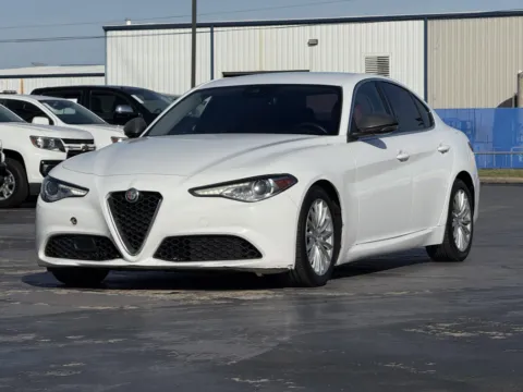 More photos of 2020 Alfa Romeo Giulia at Auto Boutique Texas, TX