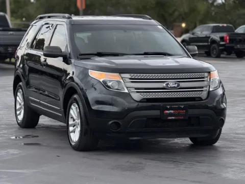 Photos of 2015 Ford Explorer for sale in Alvin, TX at Auto Boutique Texas
