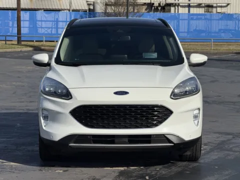More photos of 2020 Ford Escape Titanium Hybrid at Auto Boutique Texas, TX