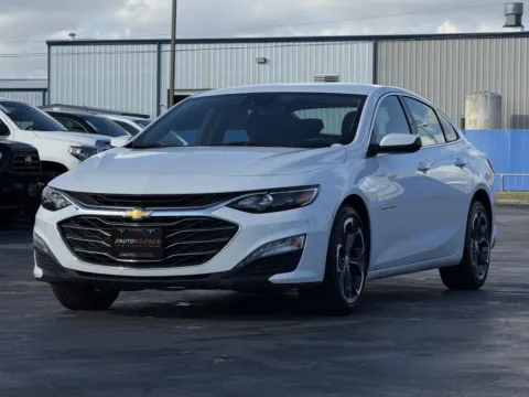 More photos of 2023 Chevrolet Malibu LT at Auto Boutique Texas, TX