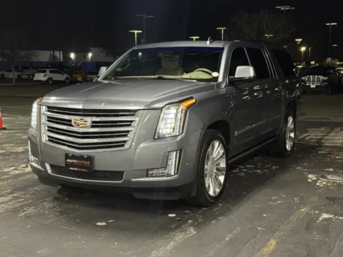 Another view of 2019 Cadillac Escalade ESV Platinum for sale in Alvin, TX at Auto Boutique Texas
