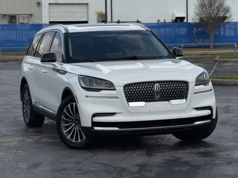 Photos of 2022 Lincoln Aviator Reserve for sale in Alvin, TX at Auto Boutique Texas