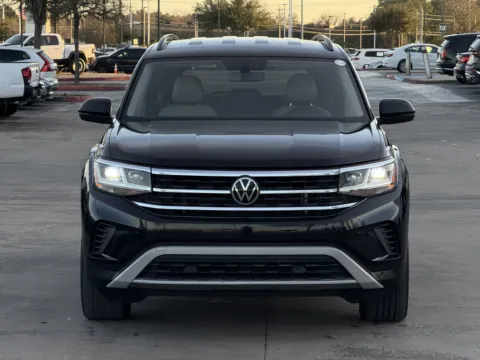 More photos of 2022 Volkswagen Atlas 3.6L V6 SE w Technology at Auto Boutique Texas, TX
