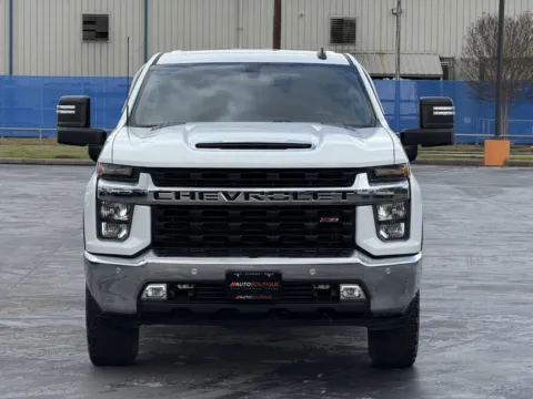 More photos of 2023 Chevrolet Silverado 2500HD LT at Auto Boutique Texas, TX