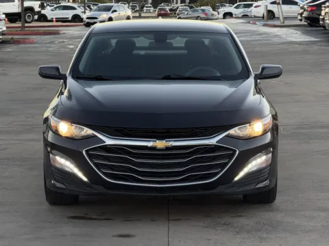 More photos of 2022 Chevrolet Malibu LT at Auto Boutique Texas, TX