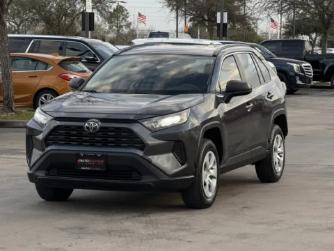 More photos of 2020 Toyota RAV4 LE at Auto Boutique Texas, TX