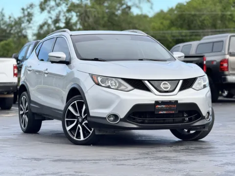 Photos of 2018 Nissan Rogue Sport SL for sale in Alvin, TX at Auto Boutique Texas