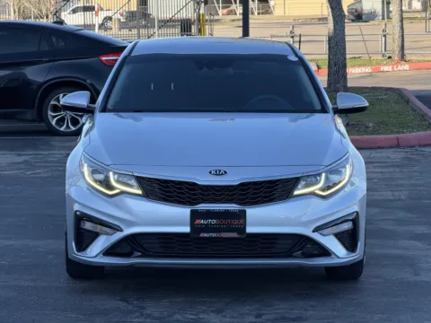 More photos of 2020 Kia Optima LX at Auto Boutique Texas, TX