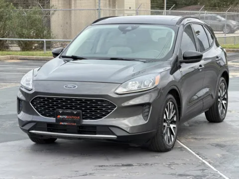 Another view of 2020 Ford Escape SE Sport Hybrid for sale in Alvin, TX at Auto Boutique Texas