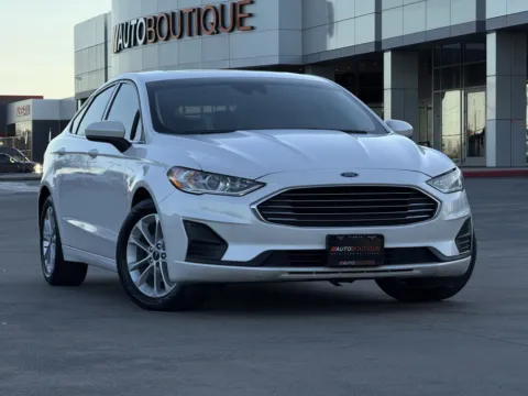 Photos of 2020 Ford Fusion SE for sale in Alvin, TX at Auto Boutique Texas