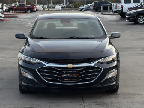 More photos of 2023 Chevrolet Malibu LT at Auto Boutique Texas, TX