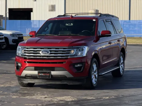 Another view of 2021 Ford Expedition XLT for sale in Alvin, TX at Auto Boutique Texas