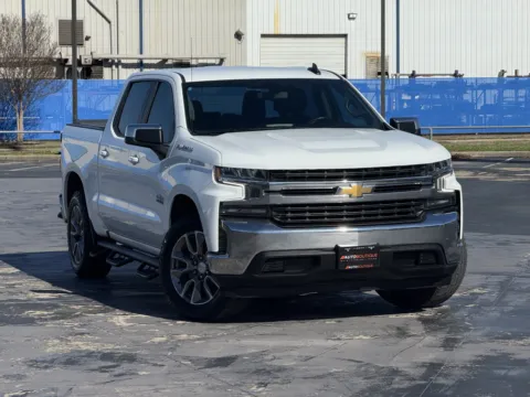 Photos of 2022 CHEVROLET SILVERADO LT for sale in Alvin, TX at Auto Boutique Texas