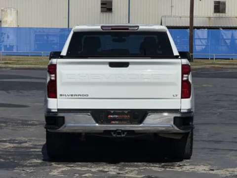 More photos of 2022 CHEVROLET SILVERADO LT at Auto Boutique Texas, TX