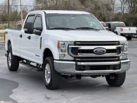 Photos of 2020 Ford Super Duty F-250 SRW XLT for sale in Alvin, TX at Auto Boutique Texas