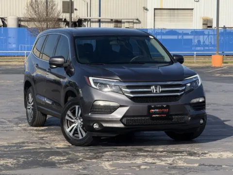 Photos of 2016 Honda PILOT EX for sale in Alvin, TX at Auto Boutique Texas