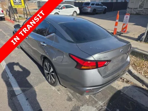 More photos of 2020 Nissan Altima 2.5 SL at Auto Boutique Texas, TX