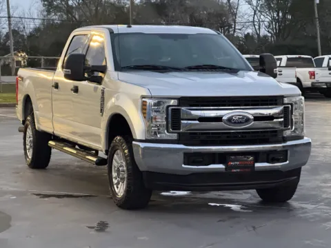 Photos of 2018 Ford Super Duty F-250 SRW XLT for sale in Alvin, TX at Auto Boutique Texas