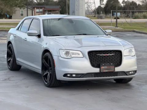 Photos of 2021 Chrysler 300 S for sale in Alvin, TX at Auto Boutique Texas