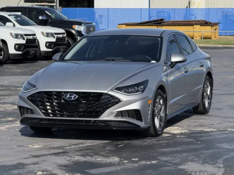 Another view of 2023 Hyundai Sonata SEL for sale in Alvin, TX at Auto Boutique Texas