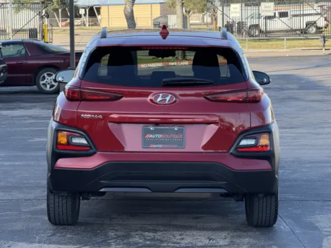 More photos of 2019 HYUNDAI KONA SEL/T SEL at Auto Boutique Texas, TX