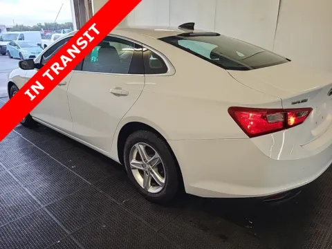More photos of 2022 Chevrolet Malibu LS at Auto Boutique Texas, TX