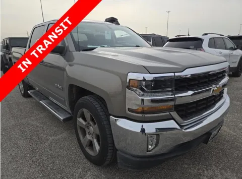 Gray 2017 CHEVROLET SILVERADO LT for sale in Alvin, TX