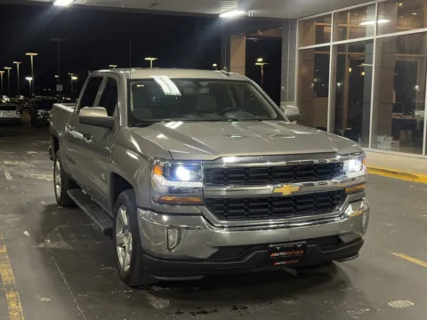 Photos of 2017 CHEVROLET SILVERADO LT for sale in Alvin, TX at Auto Boutique Texas