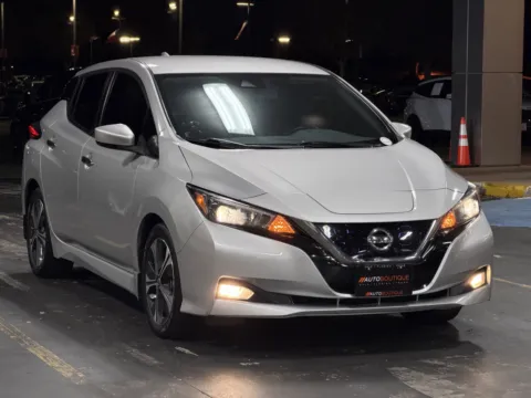 Photos of 2021 Nissan LEAF SV for sale in Alvin, TX at Auto Boutique Texas