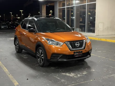 Orange 2019 Nissan Kicks SV for sale in Alvin, TX