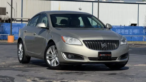 Silver 2016 Buick Regal for sale in Alvin, TX