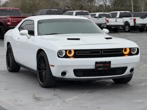 Photos of 2016 Dodge Challenger SXT for sale in Alvin, TX at Auto Boutique Texas