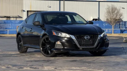 Black 2021 Nissan Altima 2.5 SV for sale in Alvin, TX